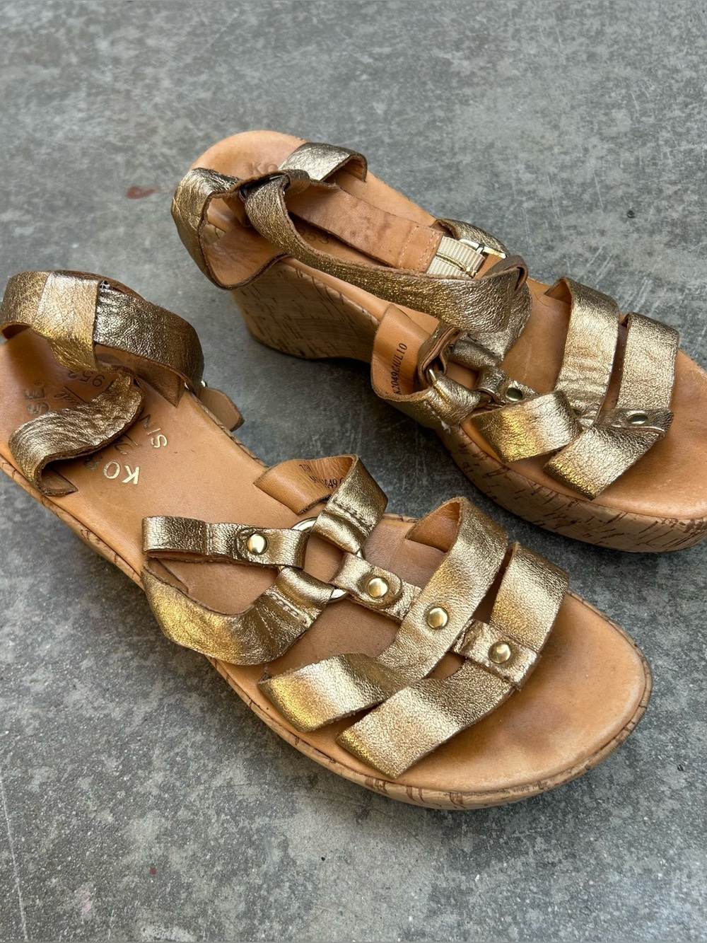 Vintage Kork-Ease platform sandals